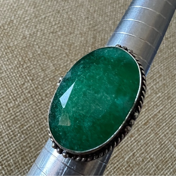 New Enhanced Faceted Emerald Silver Overlay Ring Size 6.75 - Picture 8 of 8